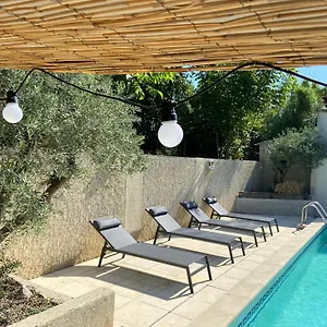 La Maison En Couleurs A 10 Min D'avignon,3 Etoiles Vedène
